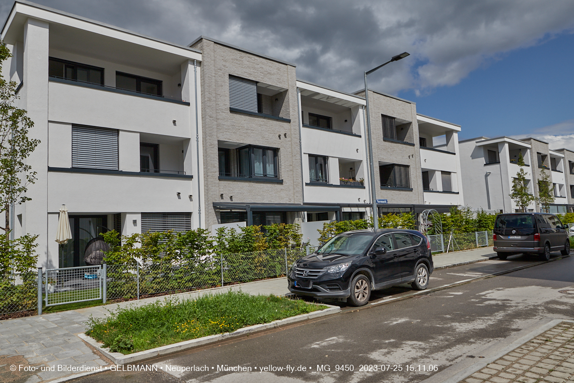 25.07.2023 - Rundgang im Alexisquartier in Neuperlach